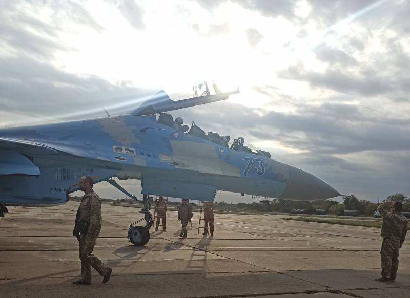 На Украине начались испытания опытного образца модернизированного истребителя Су-27УБ2М