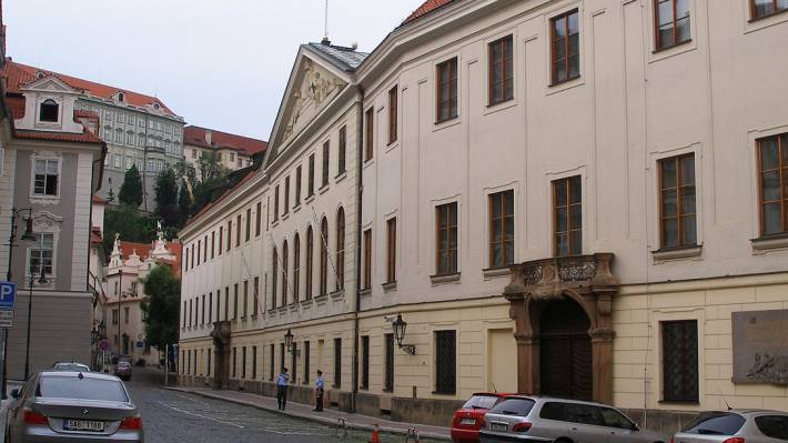 Распределение постов в парламенте Чехии готовит РФ к политическим спорам