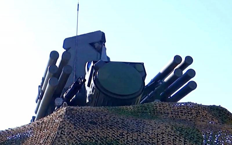Syrian air defense missile system «Carapace-C» перехватил израильские ракеты