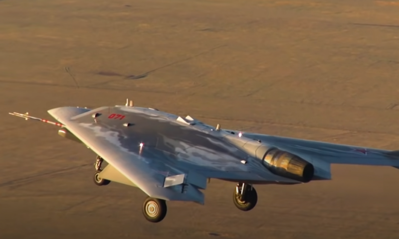Attack drone «Hunter» получит плоское сопло двигателя