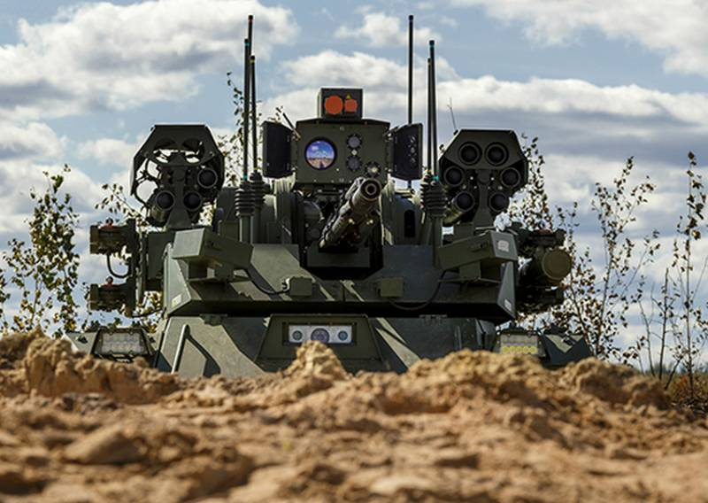 В Минобороны назвали сроки принятия на вооружение боевых роботов «Уран-9»